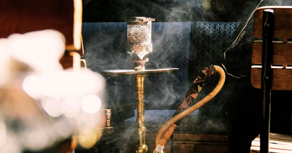 Narghileaua miroase urât de unde vine mirosul și cum îl scoți